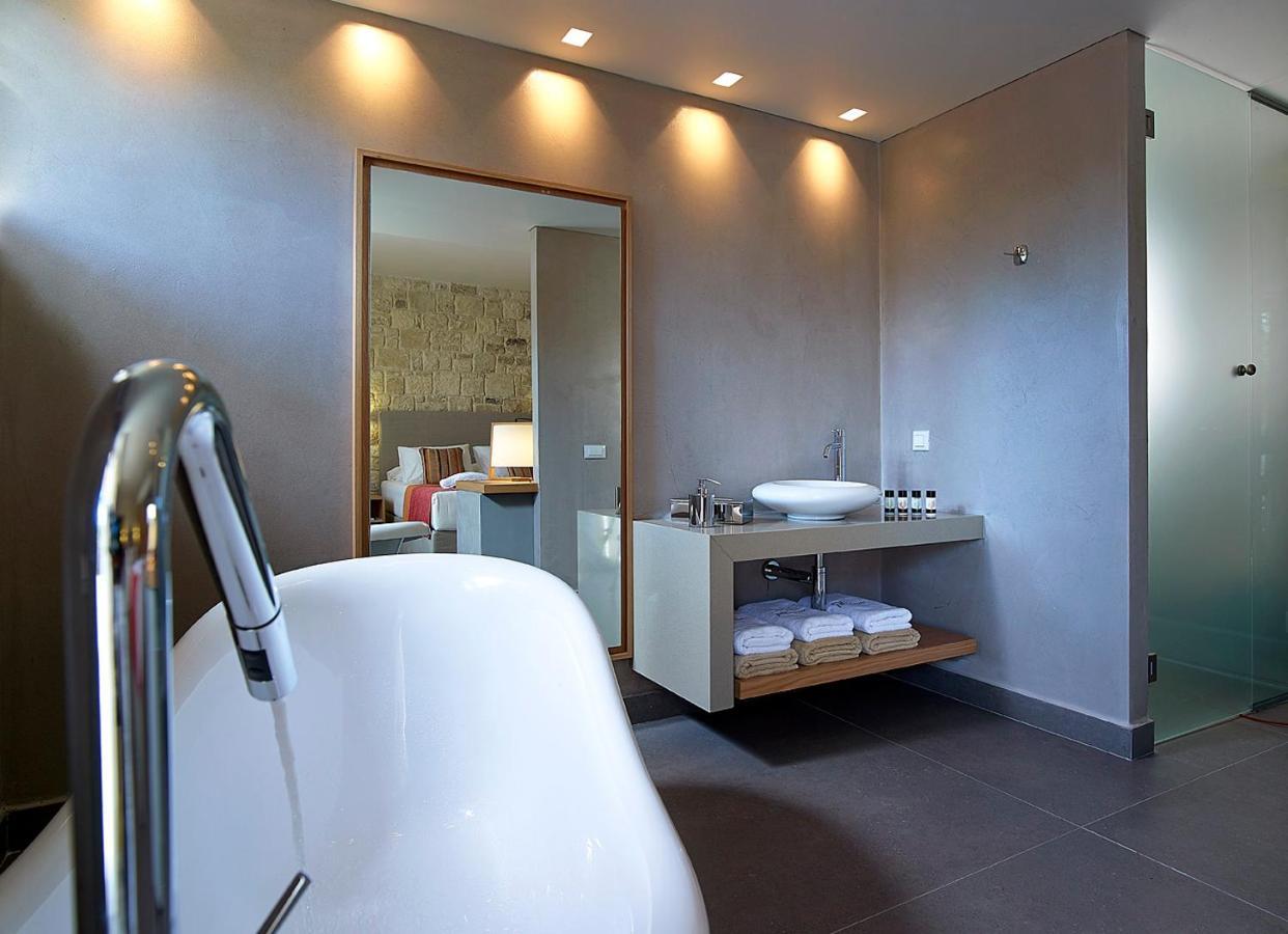 Mistral Hotel - For Solo Travelers Máleme Kültér fotó